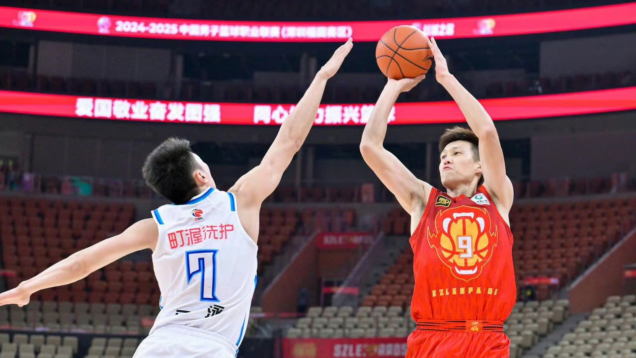 包含浙江男篮全队训练状况出炉，教练组稳扎稳打的词条